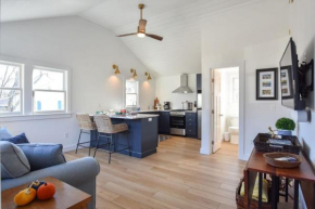 Newly Renovated Cottage on Town Cove